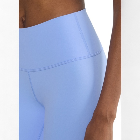 Golden Butter Cheeky Hi-rise 26” Legging in Dayflower Blue - Picture 5 of 11